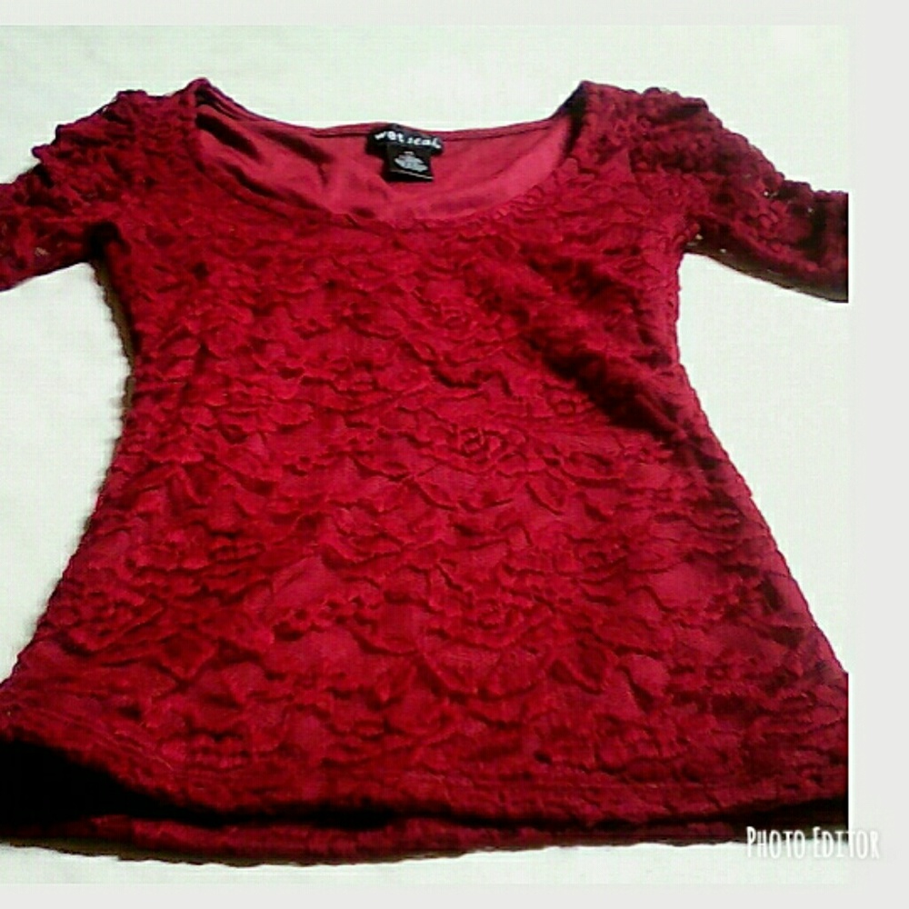 NWOT maroon lace top